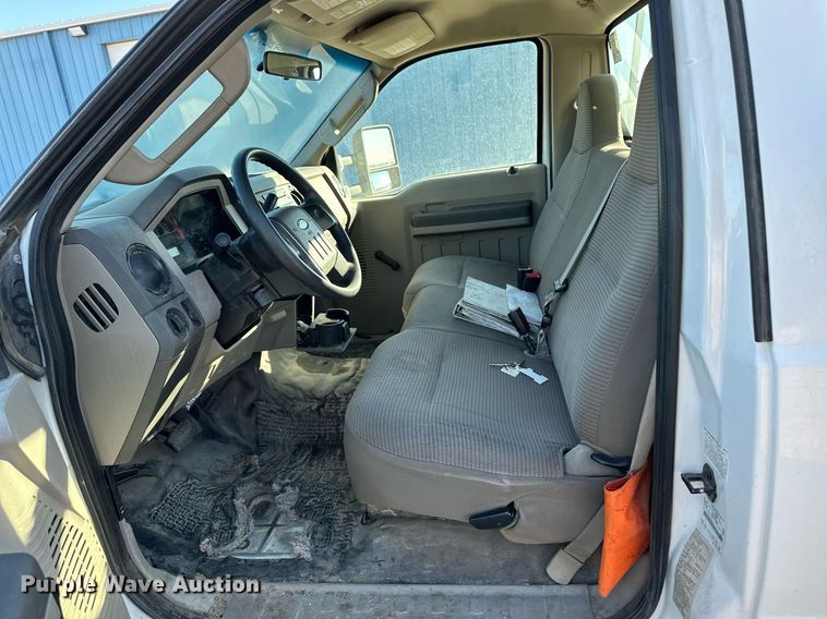 image for item ER8147 2008 Ford F450 Super Duty bucket truck