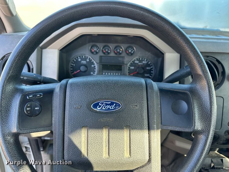 image for item ER8147 2008 Ford F450 Super Duty bucket truck