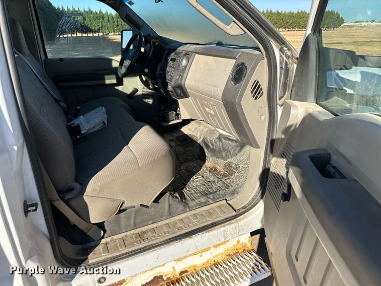 image for item ER8147 2008 Ford F450 Super Duty bucket truck