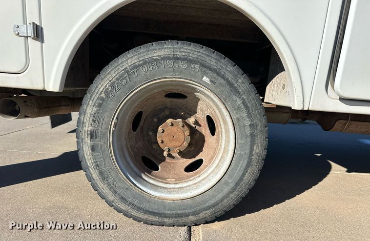 image for item ER8147 2008 Ford F450 Super Duty bucket truck