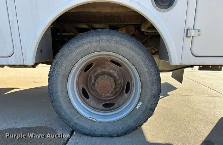 image for item ER8147 2008 Ford F450 Super Duty bucket truck