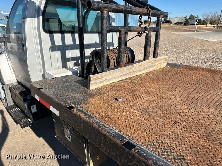 image for item ER8149 2003 Chevrolet W5500 flatbed truck