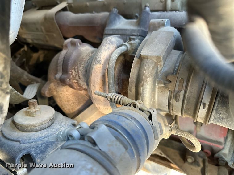 image for item ER8149 2003 Chevrolet W5500 flatbed truck