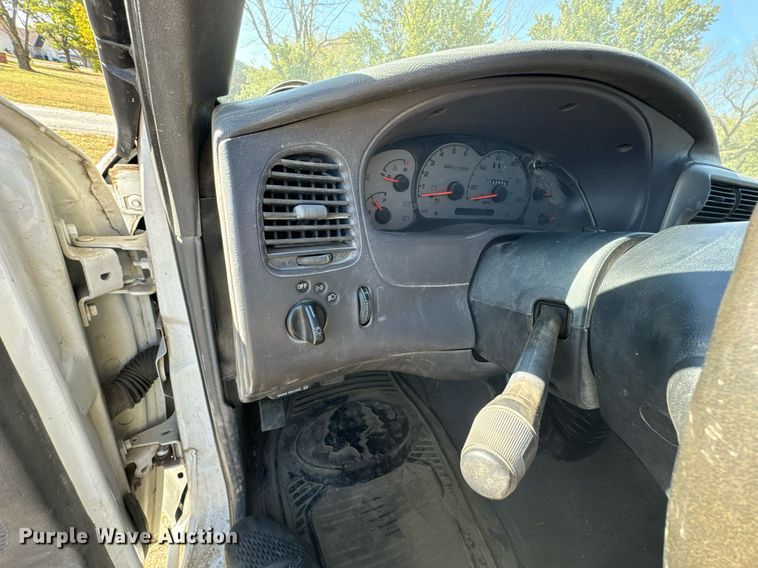 image for item JE9322 2003 Ford Ranger pickup truck