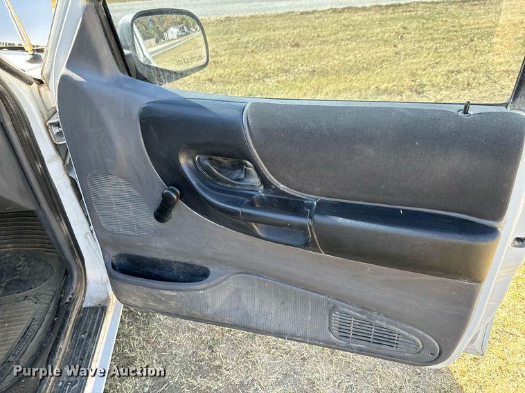 image for item JE9322 2003 Ford Ranger pickup truck