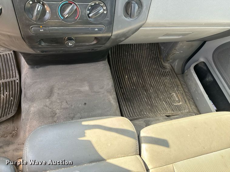 image for item JE9325 2008 Ford F150 SuperCab pickup truck