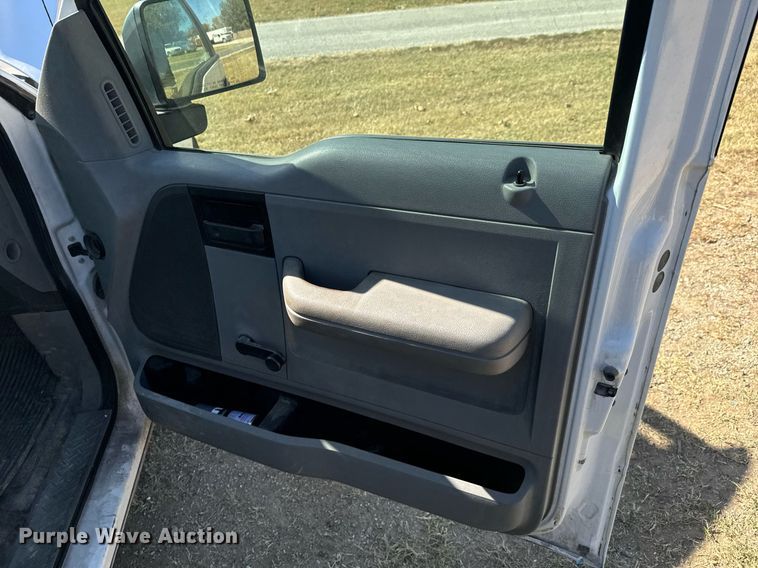 image for item JE9325 2008 Ford F150 SuperCab pickup truck