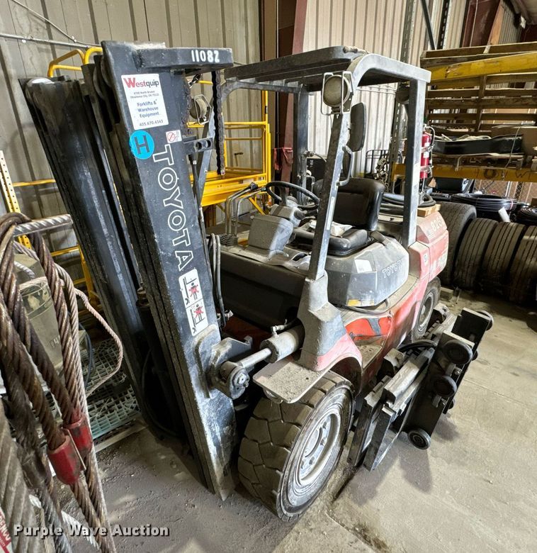 image for item JE9333 Toyota 7FGU35 forklift