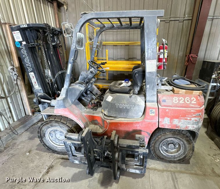 image for item JE9333 Toyota 7FGU35 forklift