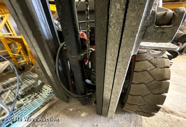 image for item JE9333 Toyota 7FGU35 forklift