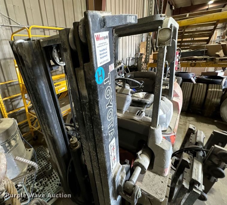 image for item JE9333 Toyota 7FGU35 forklift