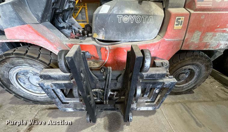 image for item JE9333 Toyota 7FGU35 forklift