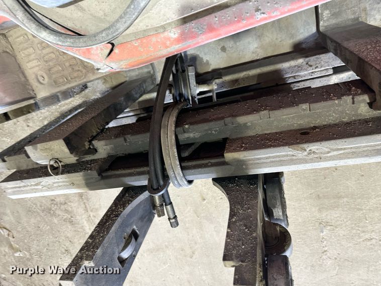 image for item JE9333 Toyota 7FGU35 forklift