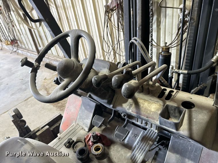 image for item JE9333 Toyota 7FGU35 forklift