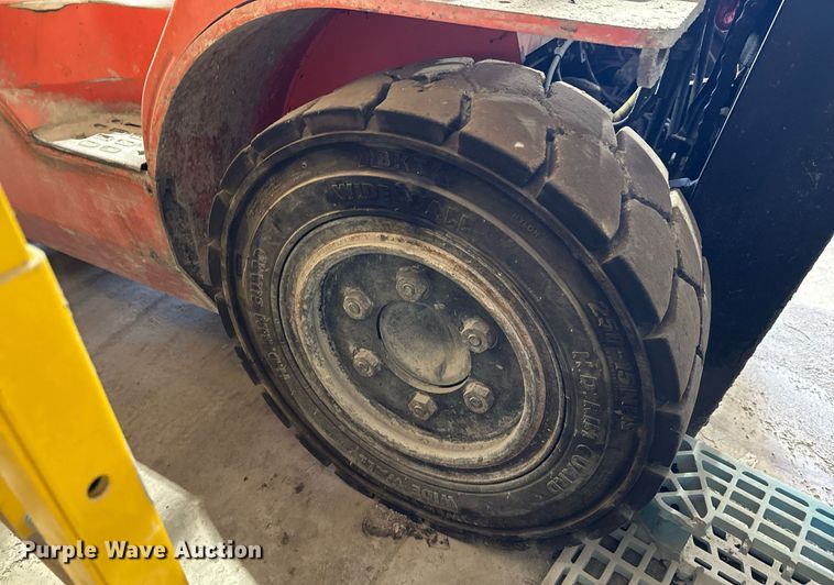 image for item JE9333 Toyota 7FGU35 forklift