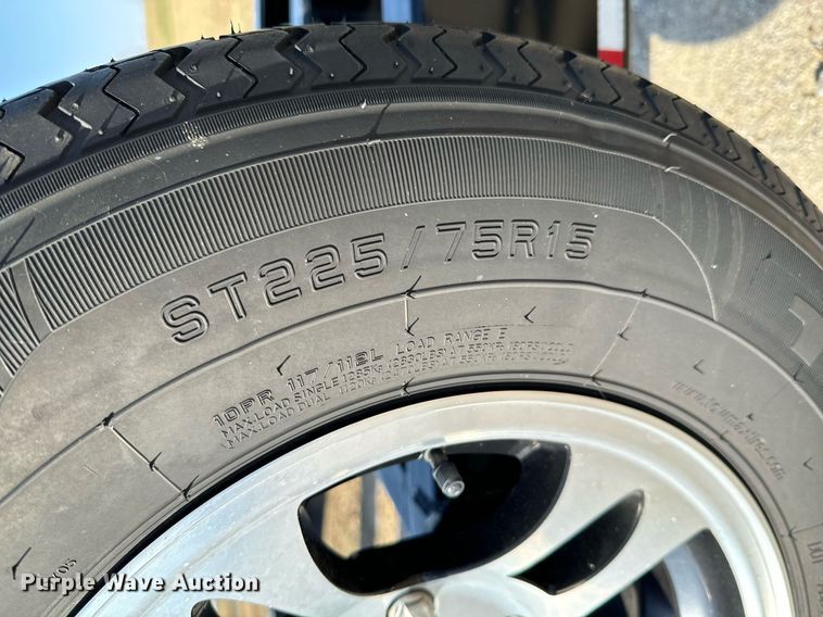 image for item JE9335 2017 Manning Marine boat trailer