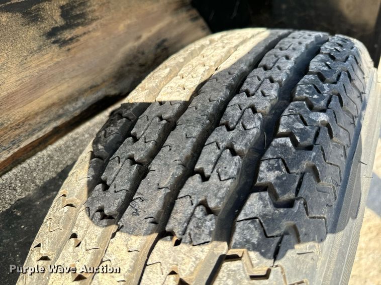 image for item JE9335 2017 Manning Marine boat trailer