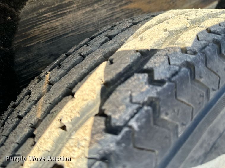 image for item JE9335 2017 Manning Marine boat trailer