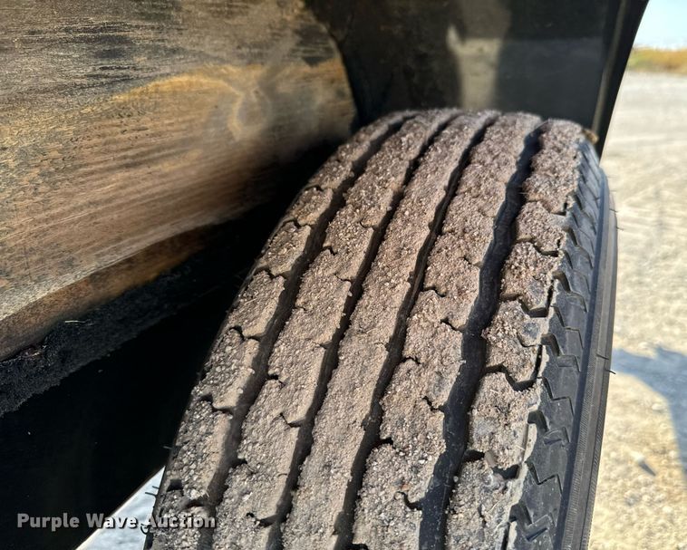 image for item JE9335 2017 Manning Marine boat trailer