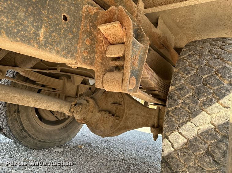 image for item JE9348 1989 Chevrolet C60 flatbed truck