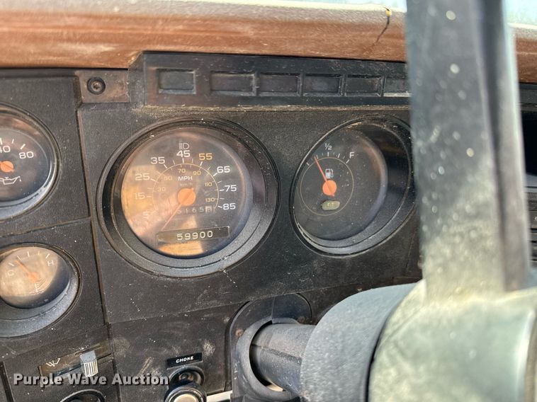 image for item JE9348 1989 Chevrolet C60 flatbed truck