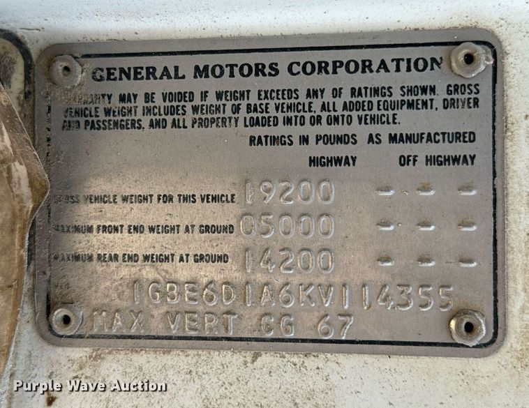 image for item JE9348 1989 Chevrolet C60 flatbed truck