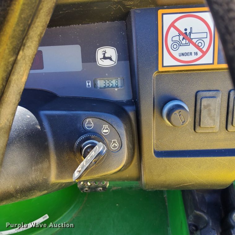 image for item MS9861 2005 John Deere Gator HPX utility vehicle