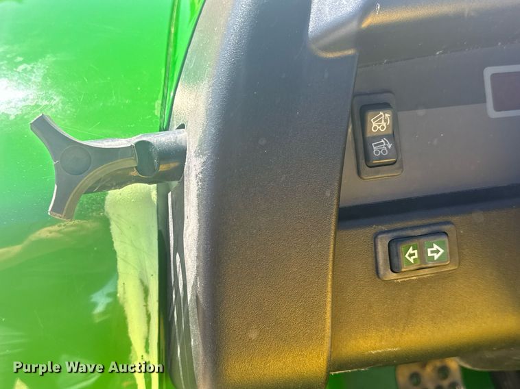 image for item MS9861 2005 John Deere Gator HPX utility vehicle