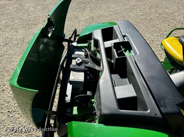 image for item MS9861 2005 John Deere Gator HPX utility vehicle