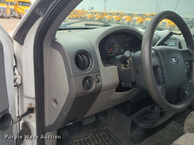 image for item NW9680 2006 Ford  F150 pickup truck