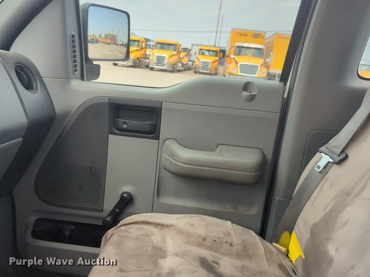 image for item NW9680 2006 Ford  F150 pickup truck