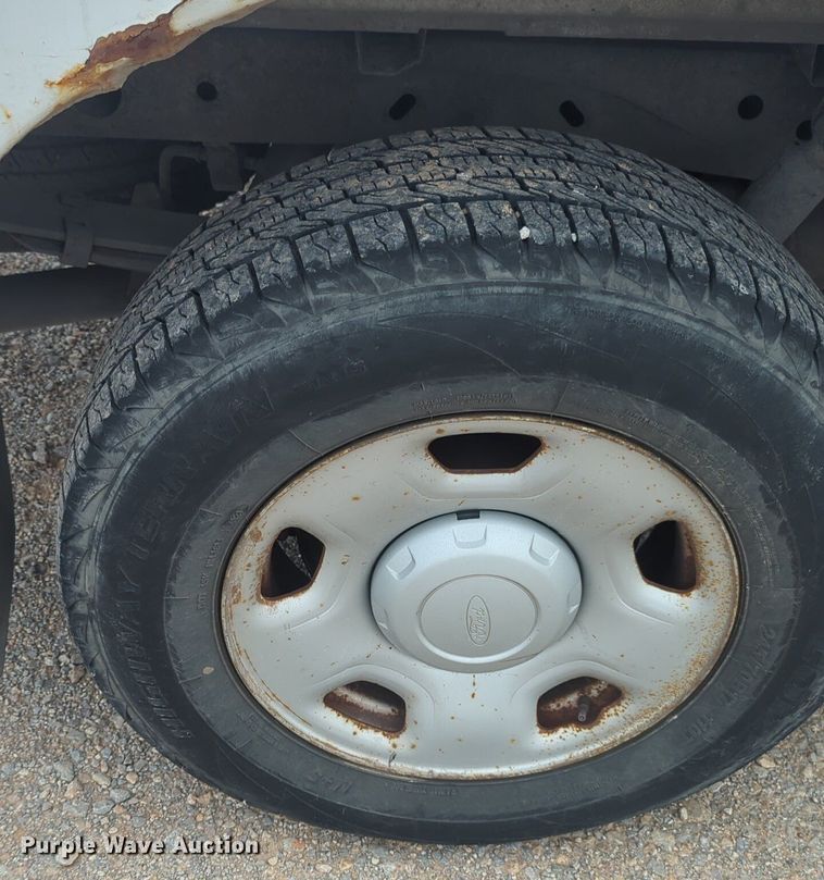 image for item NW9680 2006 Ford  F150 pickup truck