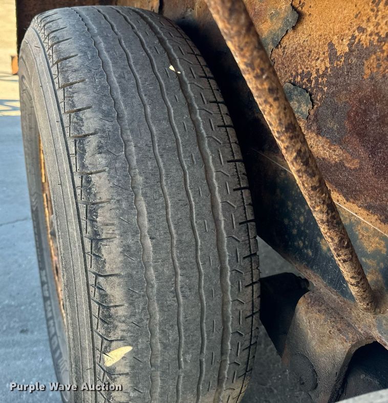 image for item OG9702 2018 Sure Trac  equipment trailer