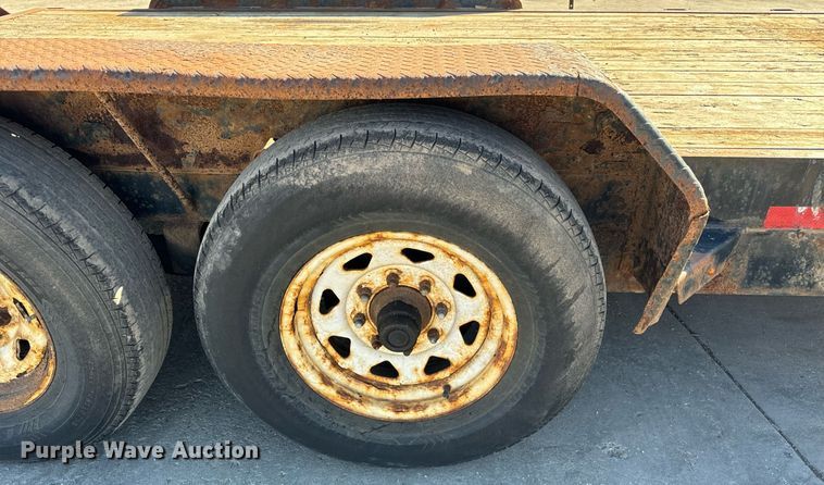 image for item OG9702 2018 Sure Trac  equipment trailer