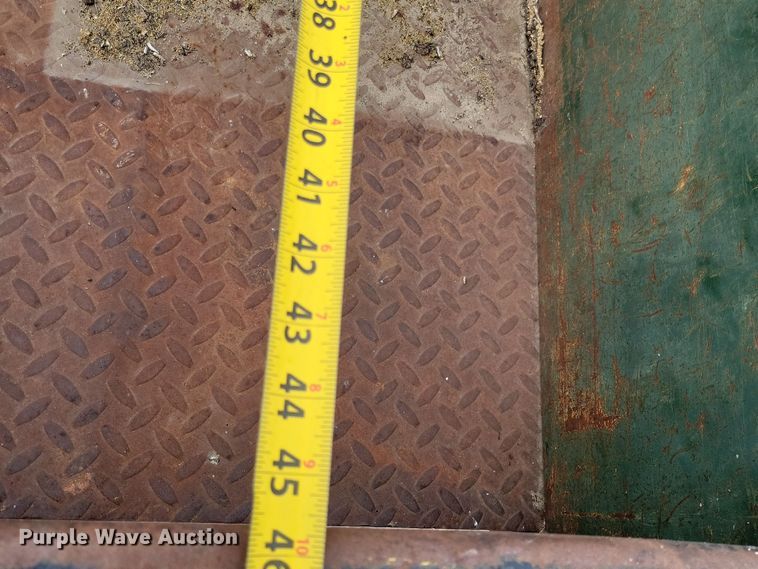 image for item OH9276 1992 Cushman utility vehicle