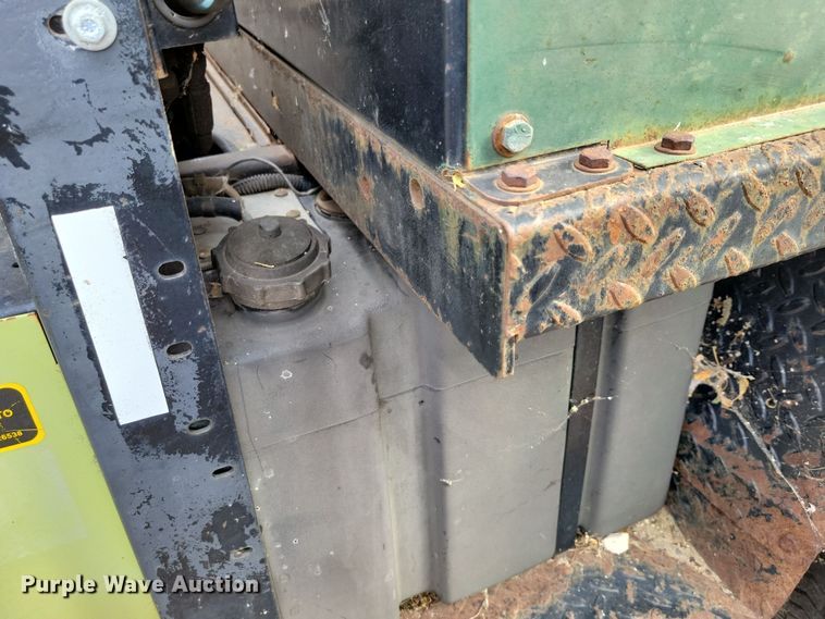 image for item OH9276 1992 Cushman utility vehicle