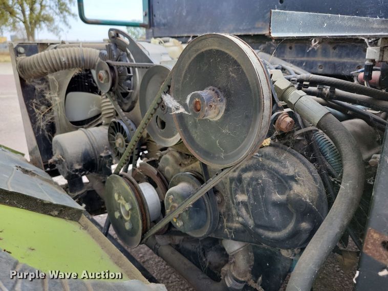 image for item OH9276 1992 Cushman utility vehicle