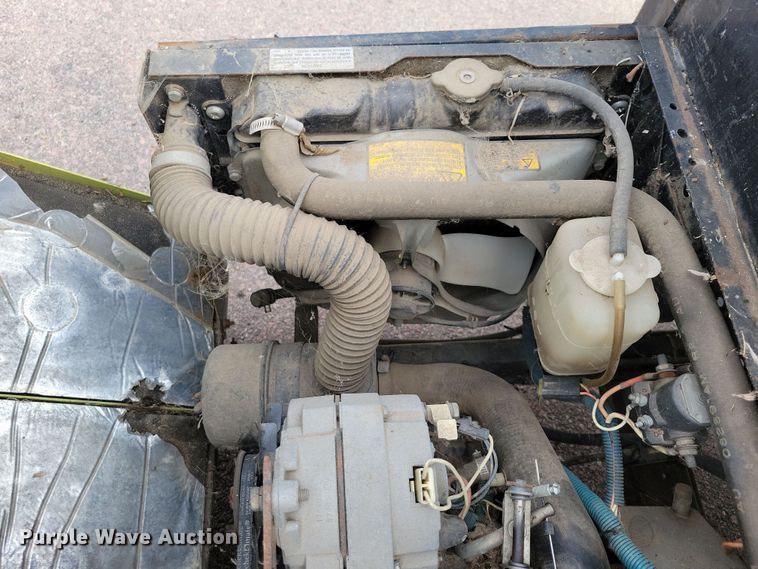 image for item OH9276 1992 Cushman utility vehicle