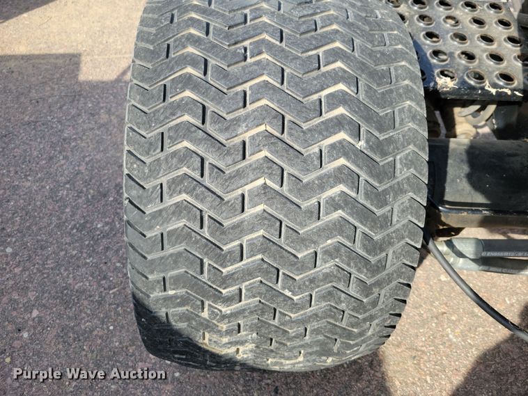 image for item OH9278 2006 Jacobsen LF3400 reel mower