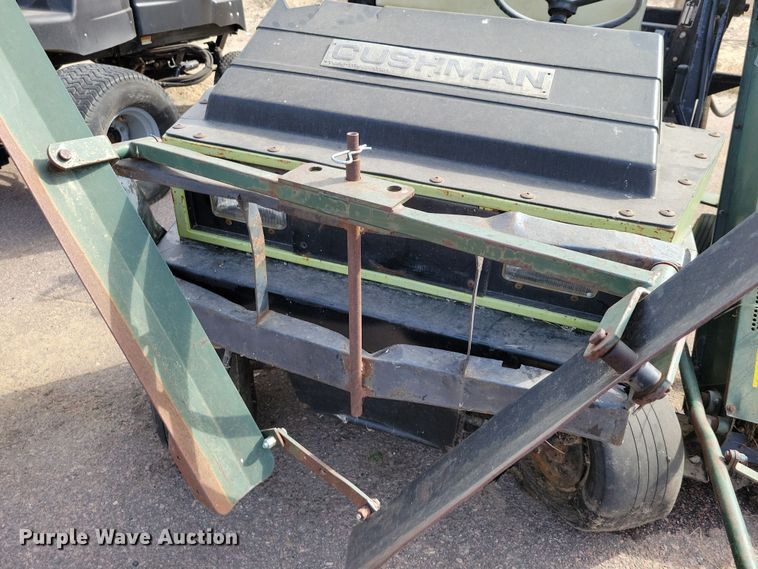 image for item OH9279 Cushman utility vehicle