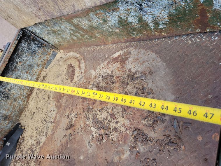 image for item OH9279 Cushman utility vehicle