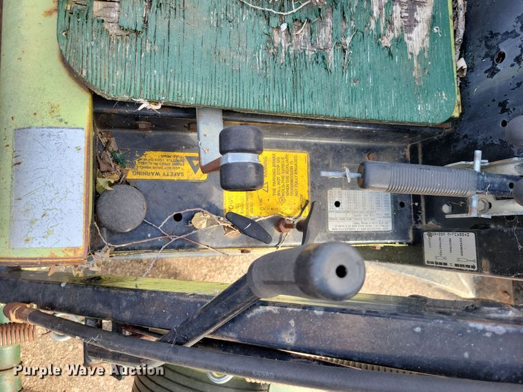 image for item OH9279 Cushman utility vehicle