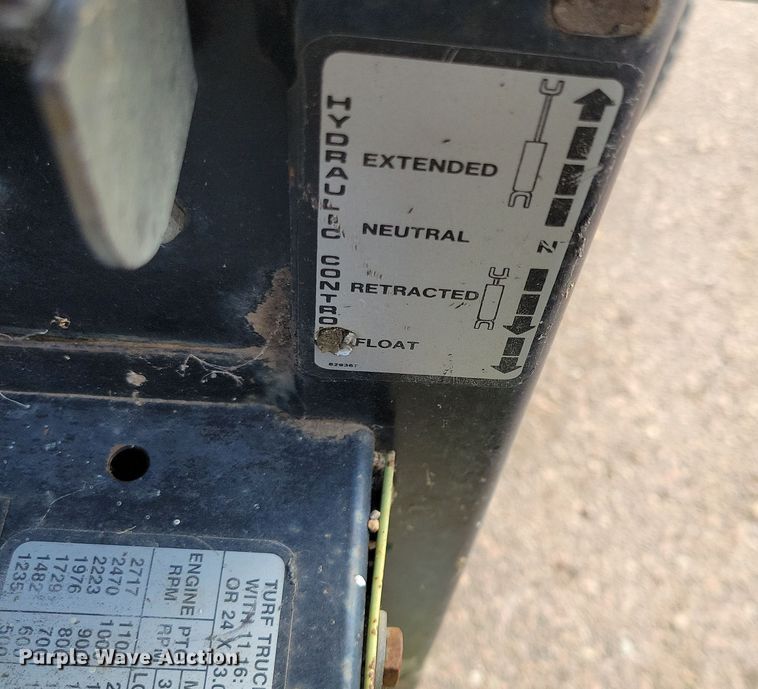 image for item OH9279 Cushman utility vehicle