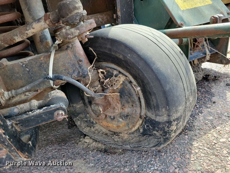 image for item OH9279 Cushman utility vehicle