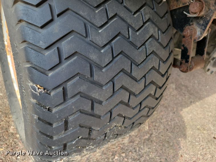 image for item OH9279 Cushman utility vehicle