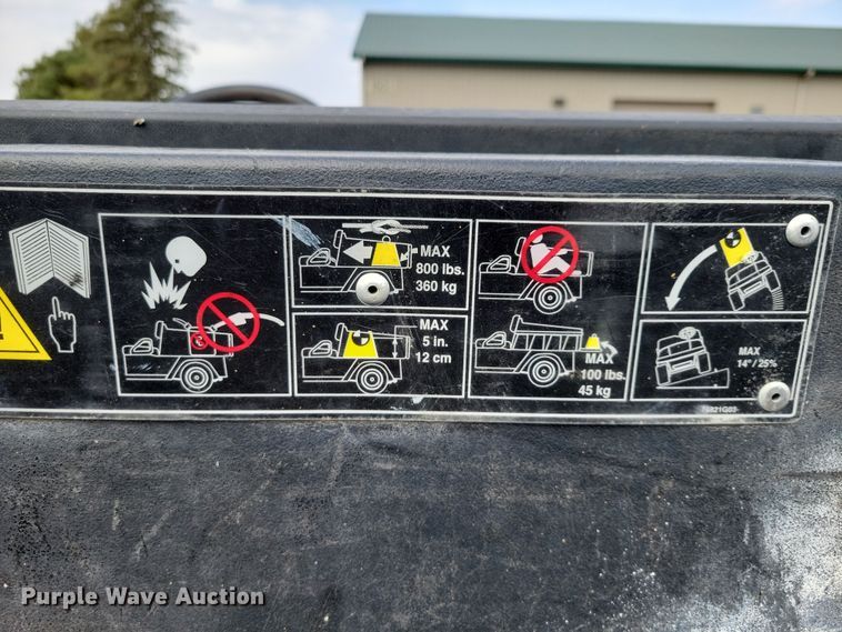 image for item OH9281 Jacobsen utility vehicle