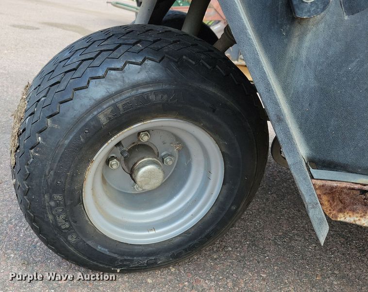 image for item OH9281 Jacobsen utility vehicle