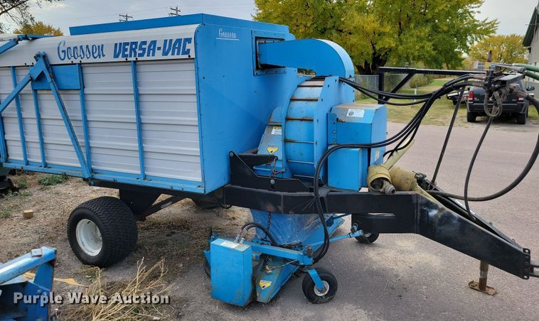 image for item OH9284 Goosen Versa-Vac turf sweeper