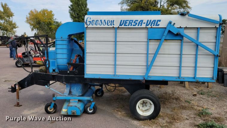 image for item OH9284 Goosen Versa-Vac turf sweeper