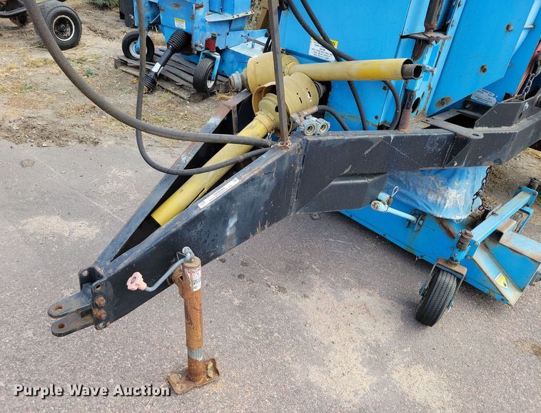 image for item OH9284 Goosen Versa-Vac turf sweeper